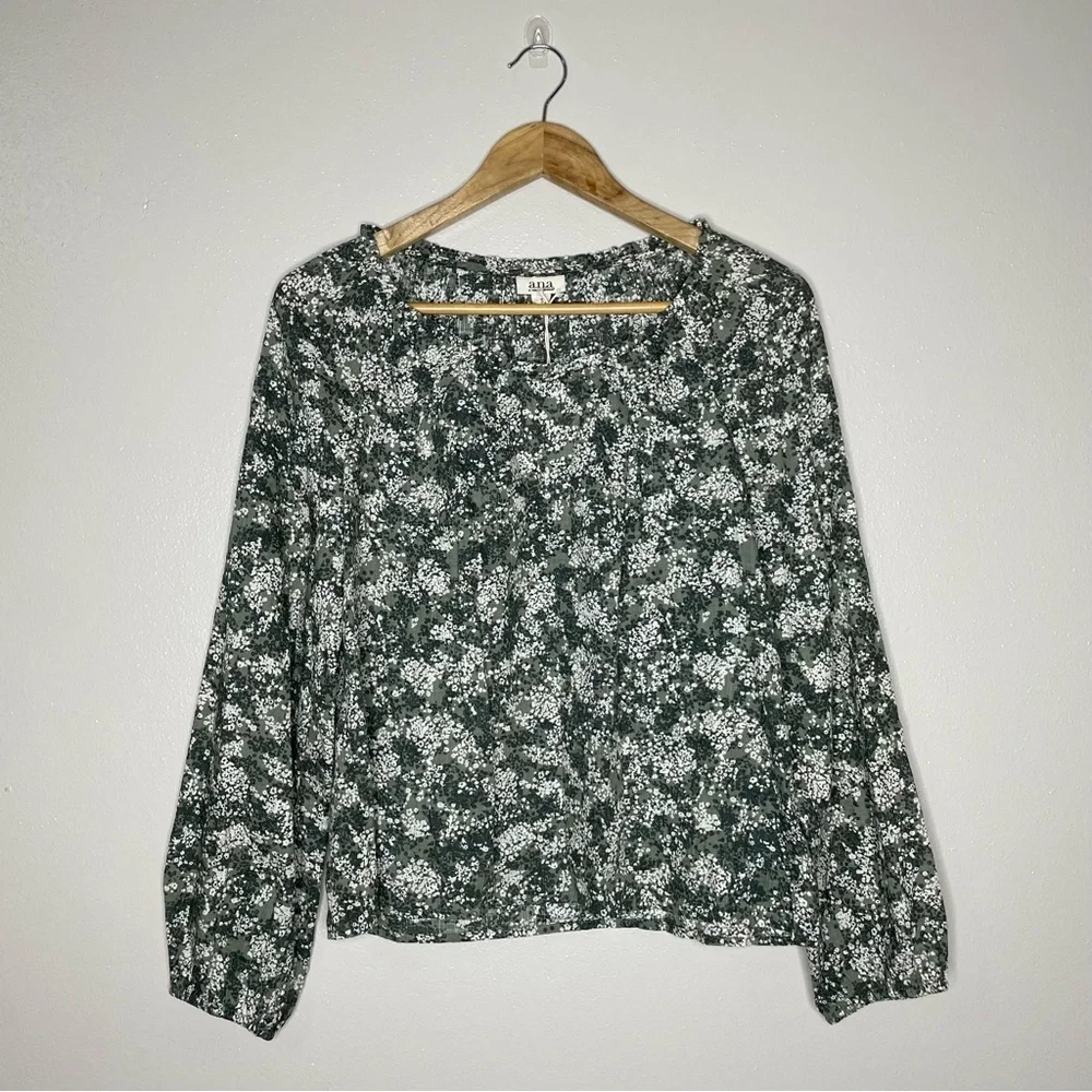 ana | NWT Sage Green Floral Boho Blouse‎